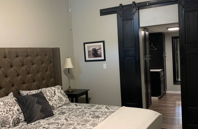 Holley Rentals 1 bedroom sleeps 4