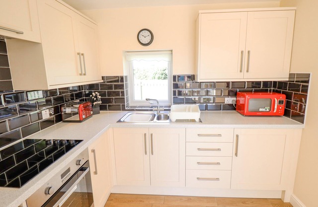 Holly Cottage