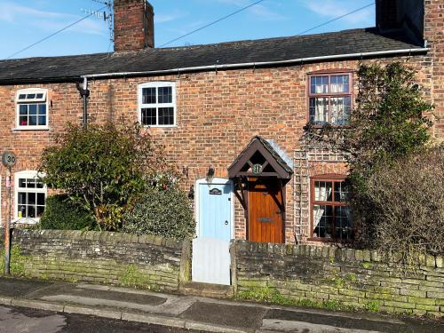 Holly Cottage