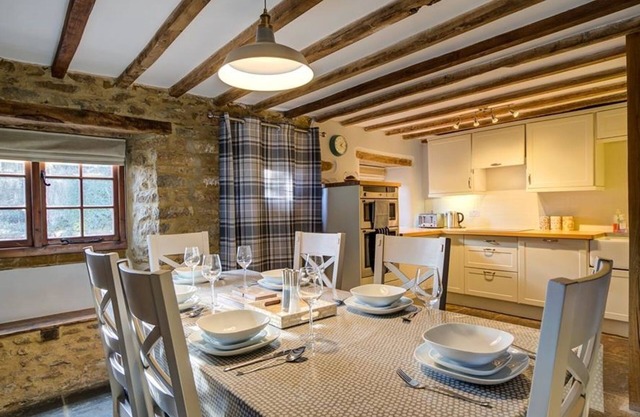 Hollytree Cottage