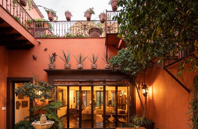 HOLT - Casa Parque Juárez