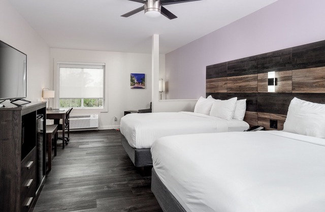 HOM Hotel Gainesville, SureStay Collection by Best Western
