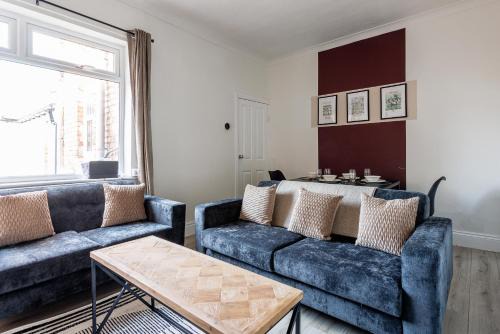 Home At Beaconsfield Work & Family Ready