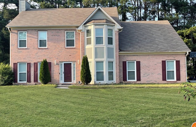 Home Away From Home- Charming house in peaceful Powder Springs with AC and WiFi