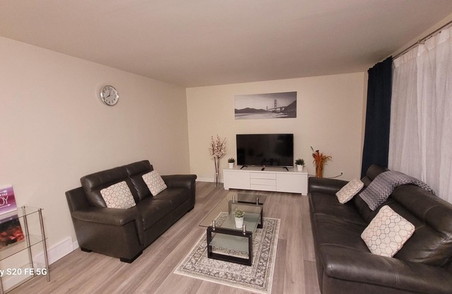 Home away from home - 6 bedroom fantastic bungalow