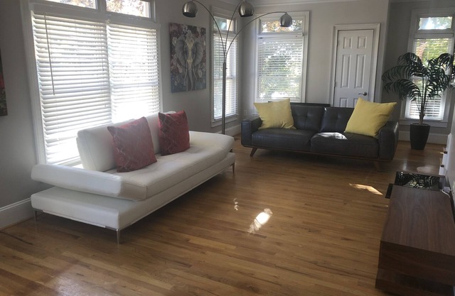 Home away from Home- Buckhead Townhouse