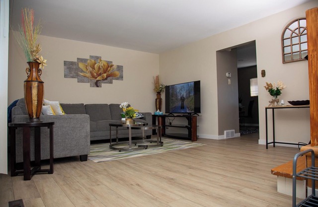Home Away from Home! Family-sized vacations, group getaways, business trips,