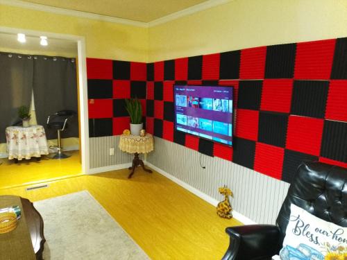 Home Away from Home - Guest Suite 1
