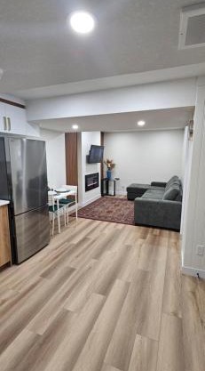 Home away from home in Edmonton - Entire Basement