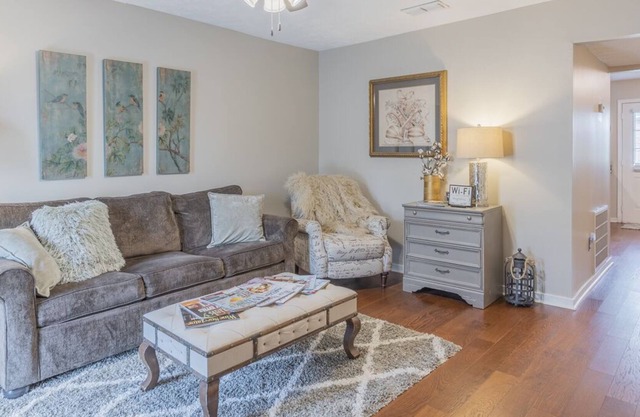 Home away from home -- centrally located, newly renovated!