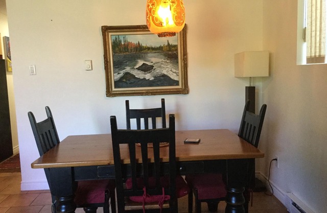 Home away sweet home, short or Long-term Renters Welcome