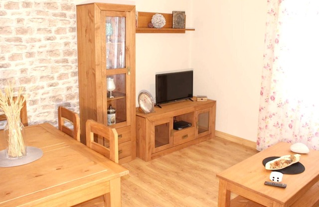 Homerez - Haus für 9 Pers. mit Garten und Balkon in Villanueva de los Infantes
