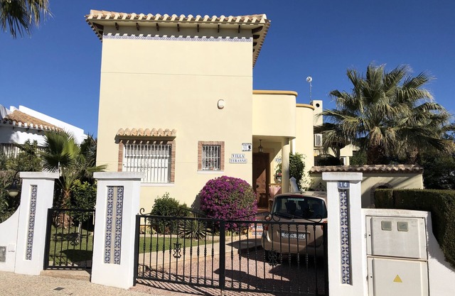 Zuhause in der Ferne freistehende Villa mit drei Schlafzimmern