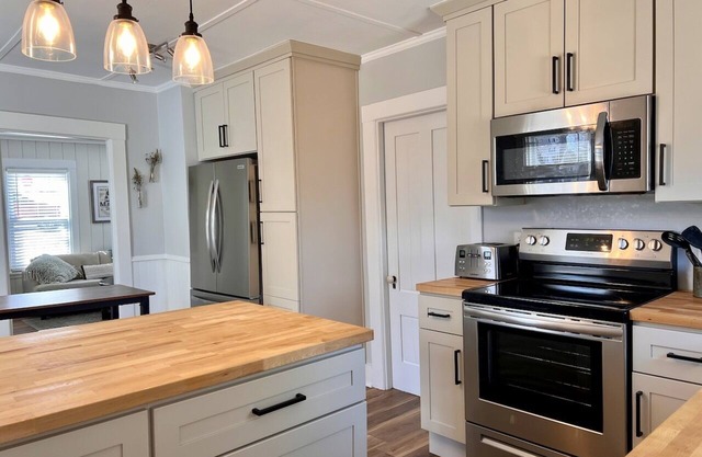 Home in Scarborough Near Beaches & Portland