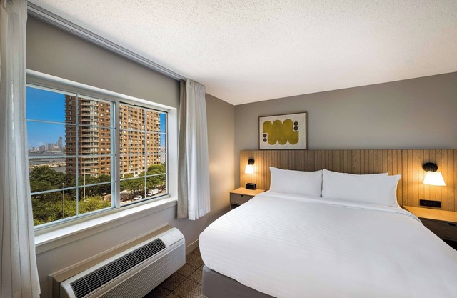 Home-Like Atmosphere! Unit with Full Kitchen, On-site Parking, Pets Allowed!