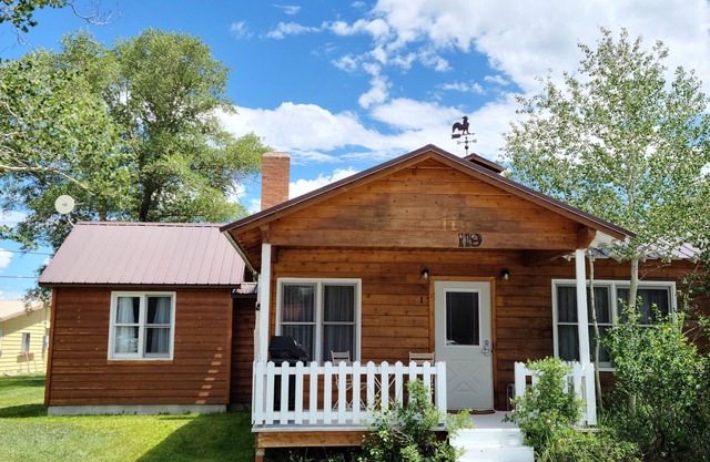 Home Located Close to Everything in Pinedale