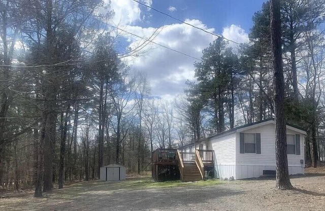 Home near Greers Ferry Lake!