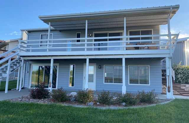 Home Near Lake McConaughy