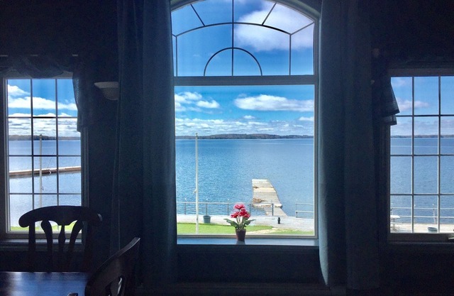Direkt auf St. Lawrence, mit privatem Strand und KOSTENLOSEM Boot-Docking und WIFI!