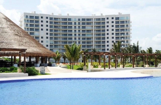 GENIESSEN SIE CANCUN AN EINER GÜNSTIGEN NICE STRAND-WOHNUNG,