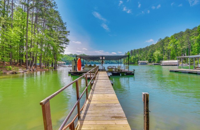 Home on Lake Lanier w/ Dock & Water Views