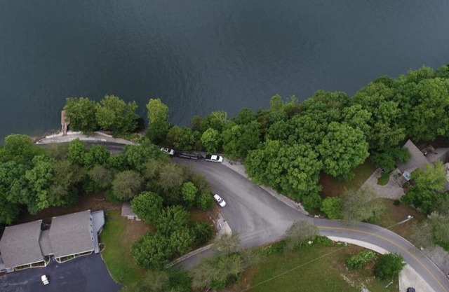 Home/ Sleep 14/ Lake/ 2Bath/ 4Bed/ Near Boat Ramp/ Pet Friendly