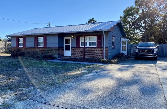 Home Sweet Home, 7 Minutes From Carolina Beach