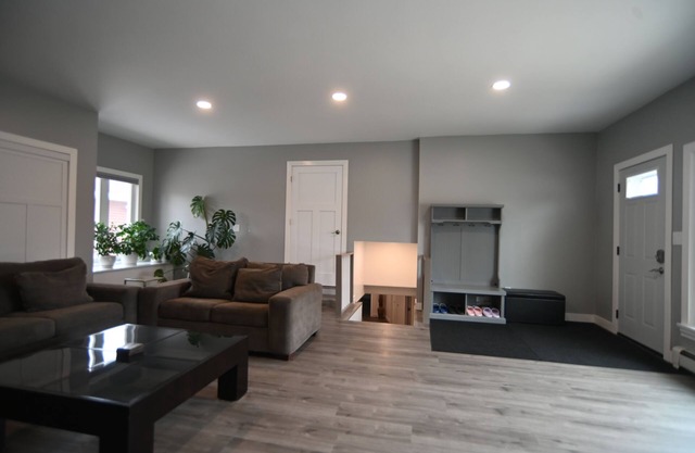 Home Sweet Home/NEW Reno 2 BDR/10 mins to Duluth