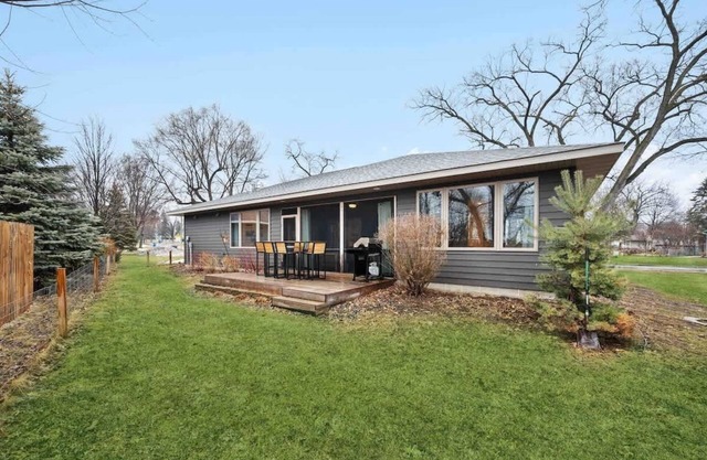 Home w/ Lake Access and Lakeviews-3BR-2BA-1 level, Month stay Ok