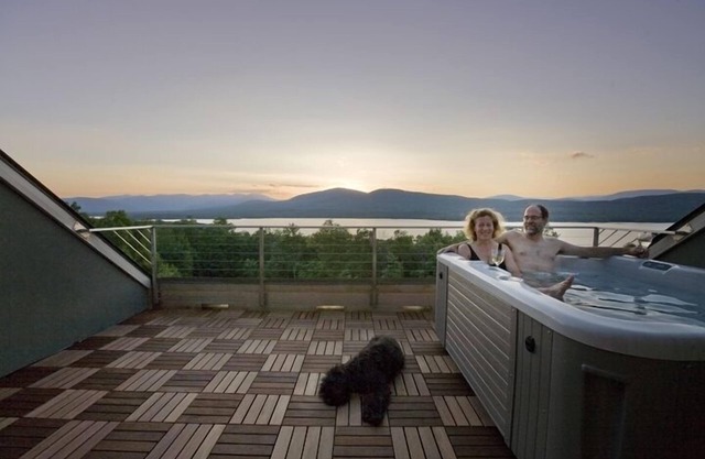 Neues Haus mit spektakulärem Blick auf die Ashokan Reservoir und den Catskills