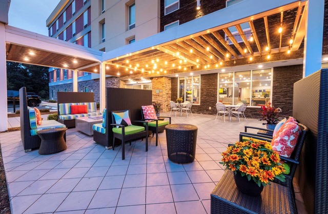 Home2Suites by Hilton Dupont, WA