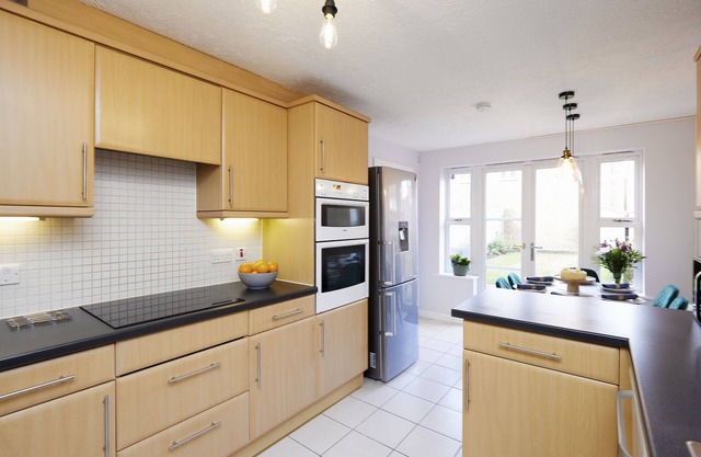 Homely Space for Contractors, Families, ? Netflix,? Wifi, -nec,jlr