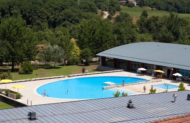 Homerez - 100 m away from the beach! Apartement for 2 ppl. with shared pool