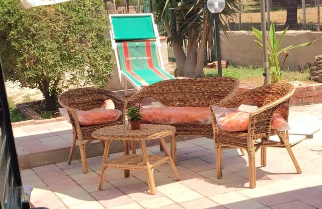 Homerez - 100 m vom Strand entfernt! Wohnung für 8 Pers. mit Garten in Scoglitti