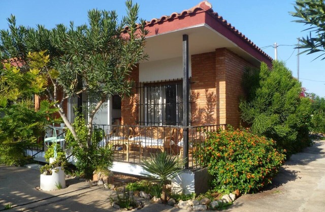 Homerez - 100 m away from the beach! House for 5 ppl. with terrace at Alcanar