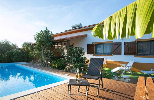 Homerez - Villa 12 km vom Strand entfernt für 6 Pers. mit Schwimmbad und Balkon