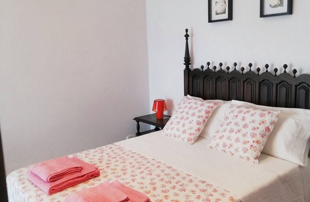 Homerez - Apartment with Mountain View in Eiriz – 65 sqm – Terrace