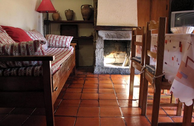 Homerez - Whg. in Seia mit Kamin