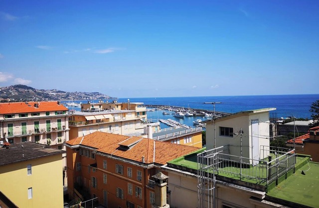 Homerez - Apt sea view in Sanremo