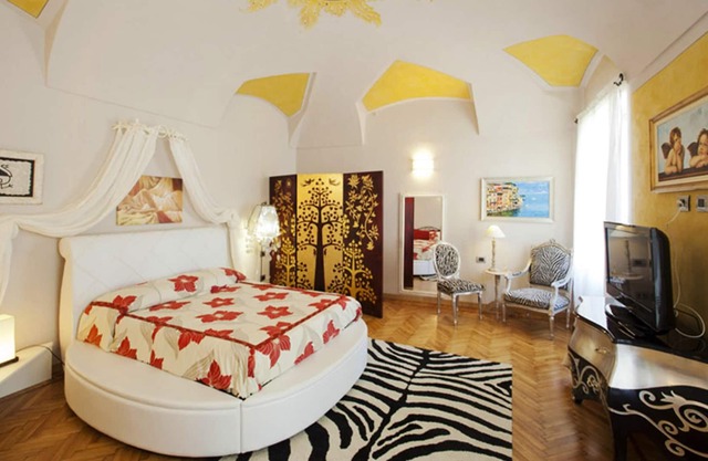 Homerez - Beautiful apartement for 4 ppl. with balcony at Mondovì Piazza (CN)