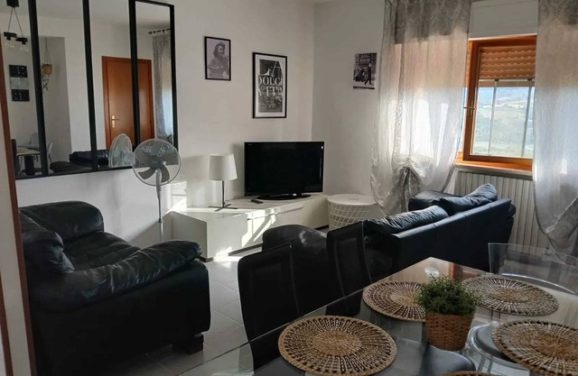 Homerez - Schöne Wohnung mit Aussicht in Penne 103 m²