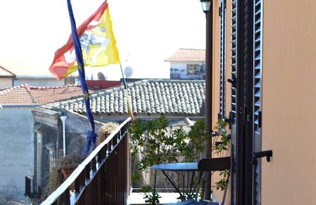 Homerez - Beautiful appartement 15 km away from the beach for 3 ppl. at Nicolosi