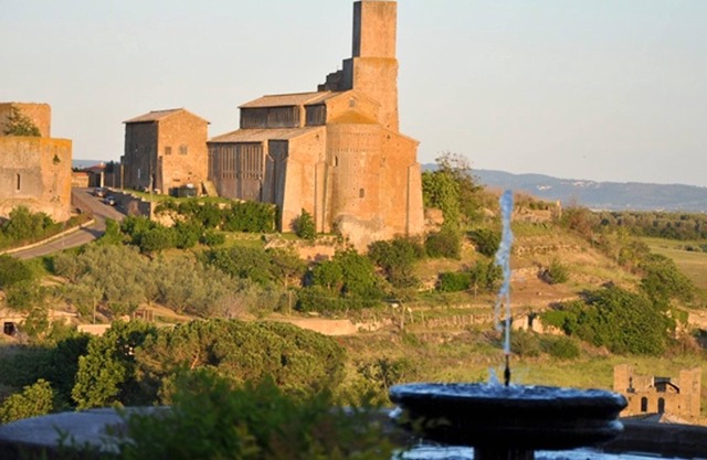 Homerez - Hübsche Wohnung für 4 Pers. mit Terrasse in Tuscania