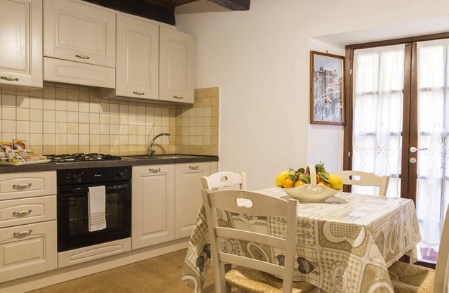 Homerez - Hübsche Wohnung für 3 Pers. mit Balkon in Arce