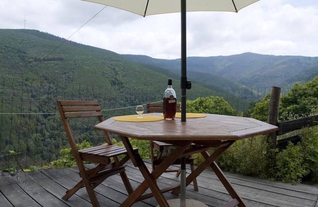 Homerez - Schönes Haus für 4 Pers. mit Terrasse in Lousa