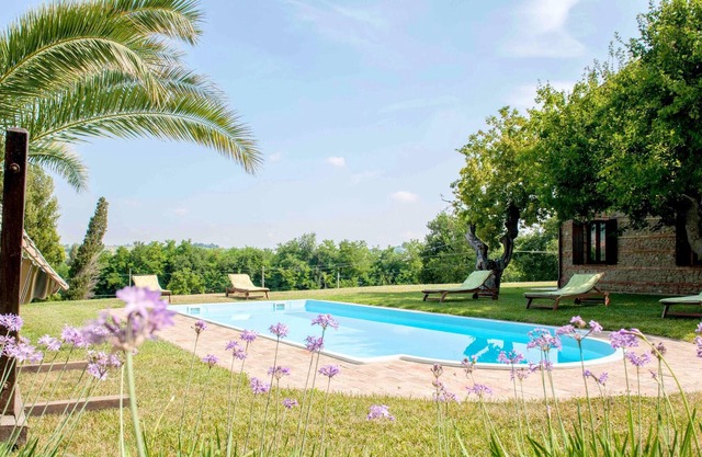 Homerez - Schönes Haus für 8 Pers. mit Zugang zum Pool in Castelbellino