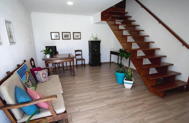 Homerez - Tolles Haus für 19 Pers. mit Meerblick und Garten in Urzelina