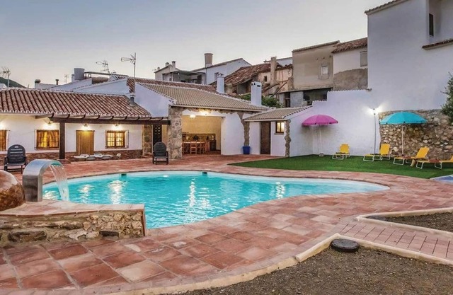 Homerez - Große Villa für 11 Pers. mit Schwimmbad und Terrasse in Mondrón