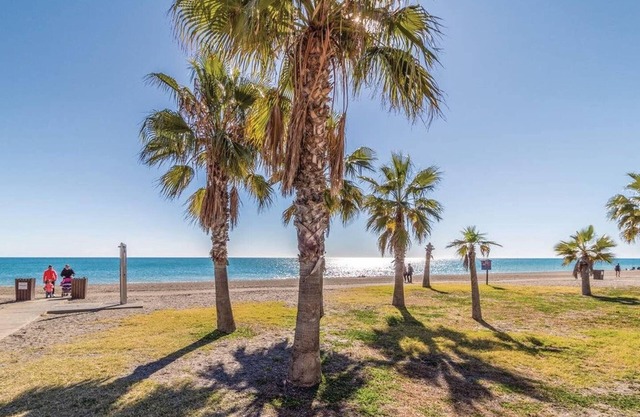 Homerez - Big villa for 11 ppl. with swimming-pool and terrace at Mondrón