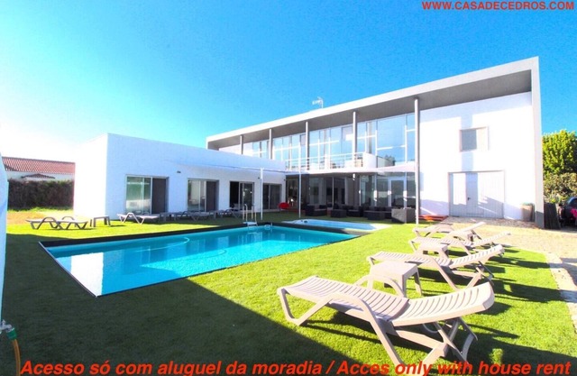 Homerez - Big villa for 22 ppl. with shared pool, jacuzzi and terrace at Setúbal